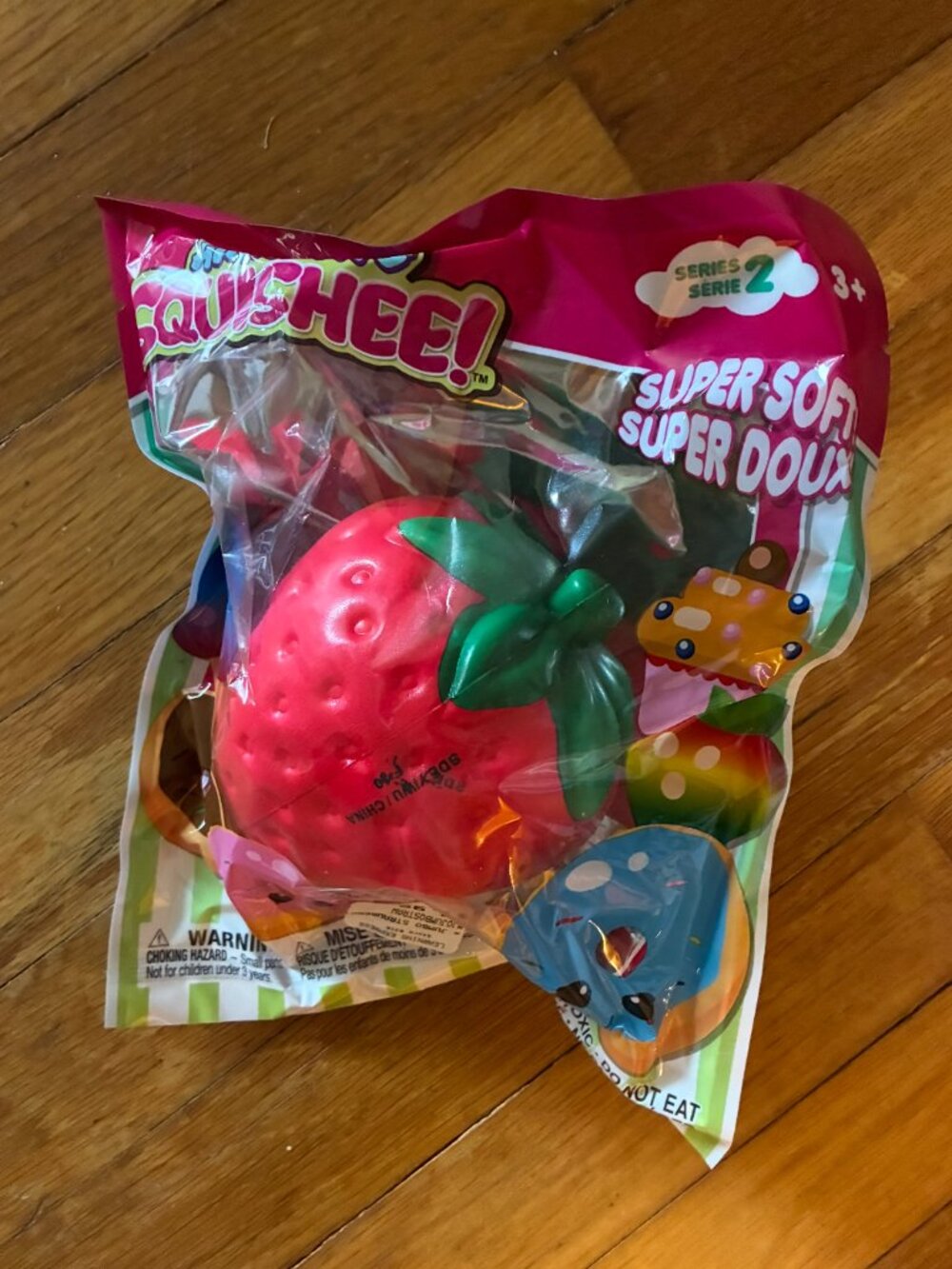 Amazing Squishee Strawberry Collectible Food Squishy Stress Toy - Squish 2